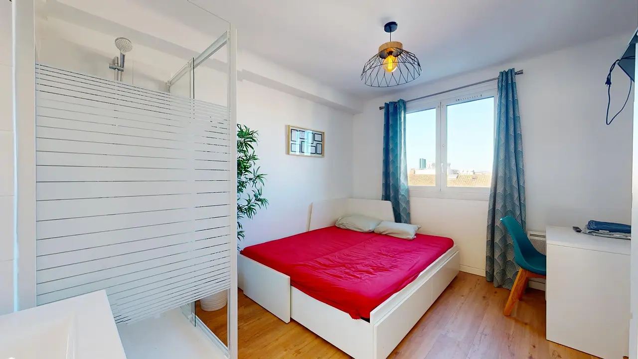 Colocation meublée de 70.0m2 - 494€ - Marseille