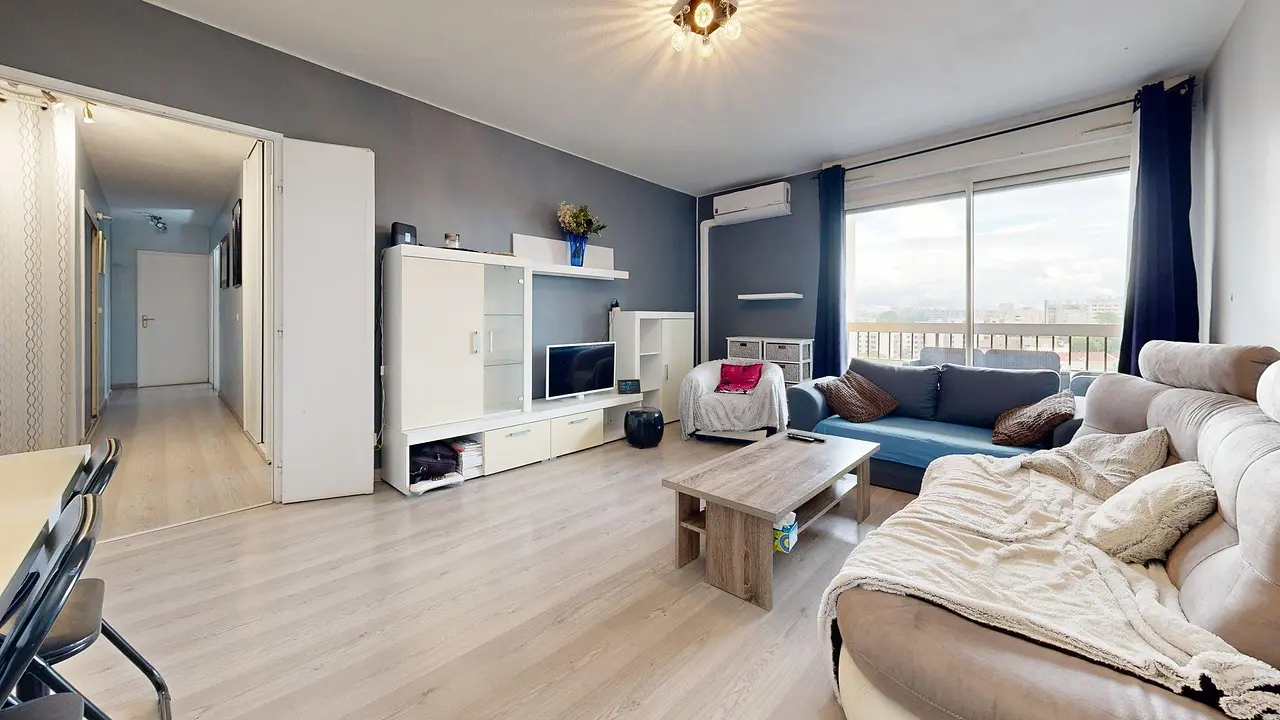 Colocation meublée de 75.41m2 - 635€ - Villeurbanne