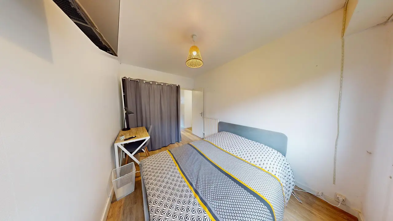 Colocation meublée de 80.0m2 - 590€ - Cenon