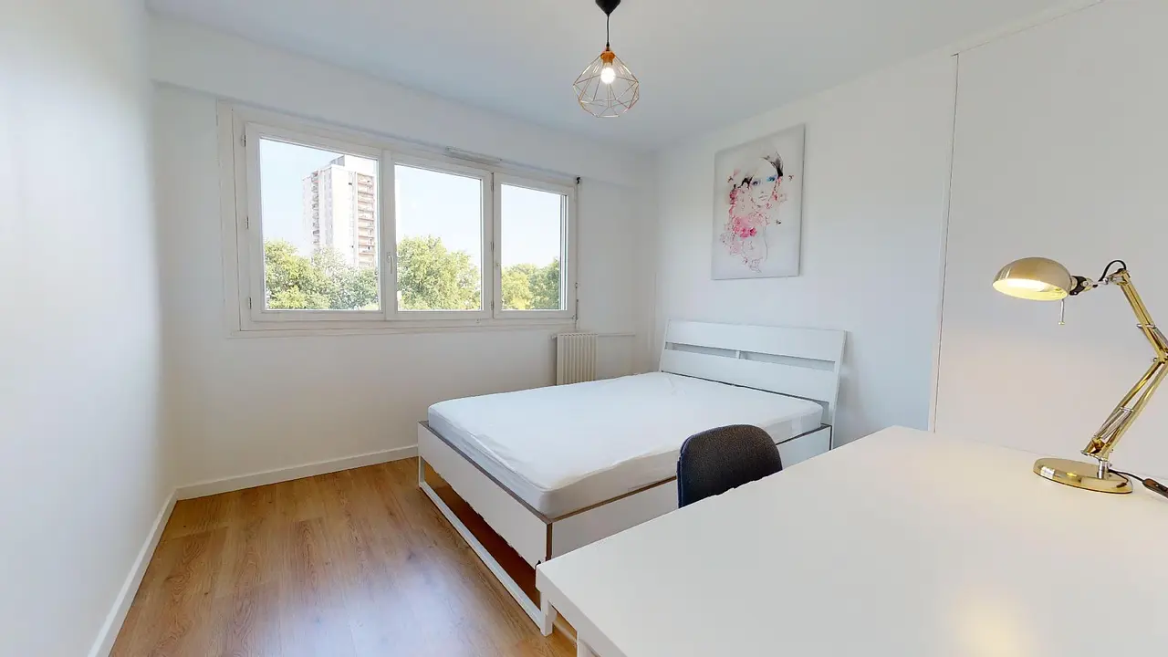 Colocation meublée de 85.0m2 - 605€ - Talence