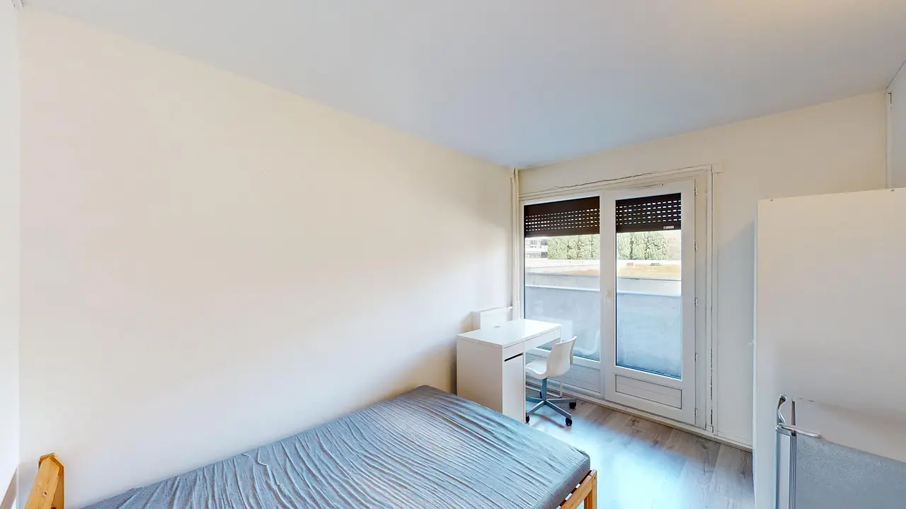 Colocation meublée de 88.06m2 - 383€ - Grenoble