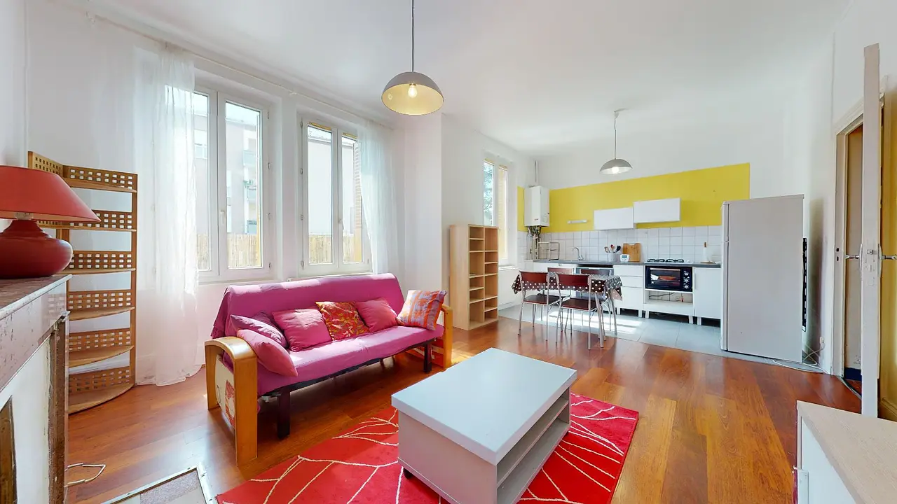 Appartement meublé de 65.0m2 - 629€ - Guilherand-Granges