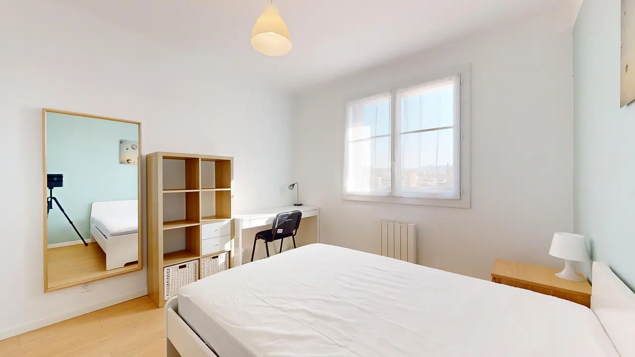 Colocation meublée de 66.37m2 - 491€ - Marseille