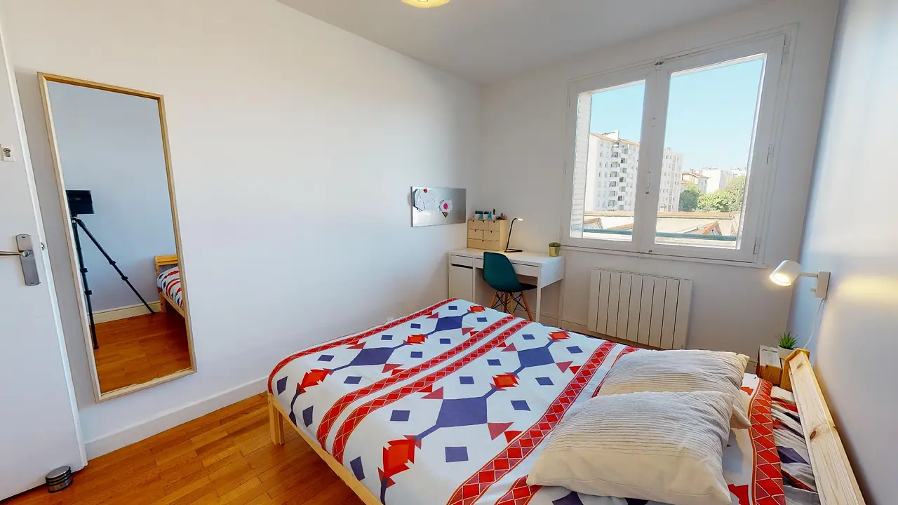 Colocation meublée de 74.0m2 - 563€ - Villeurbanne