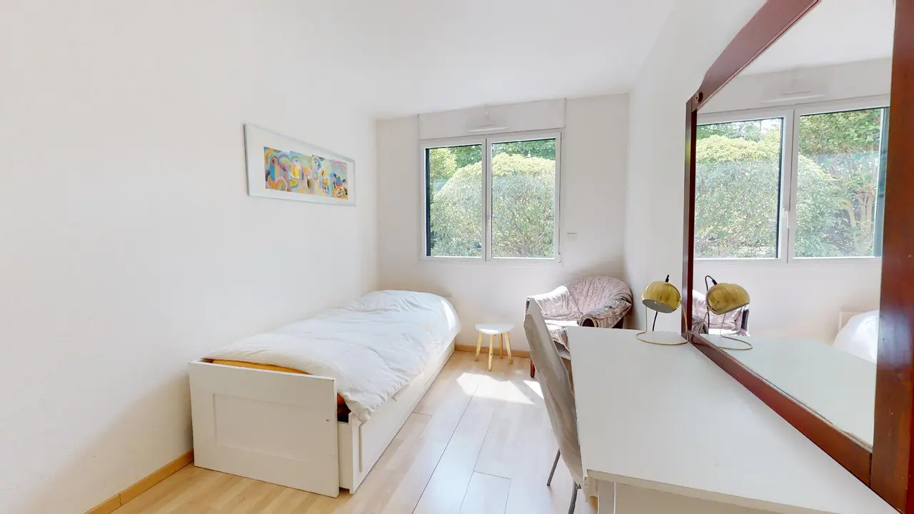 Colocation meublée de 92.17m2 - 528€ - Lyon
