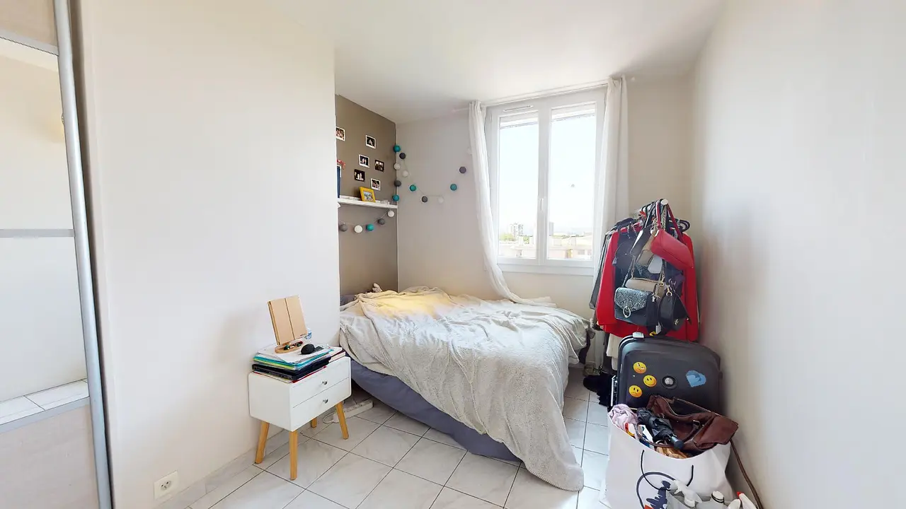 Colocation meublée de 78.0m2 - 499€ - Bron