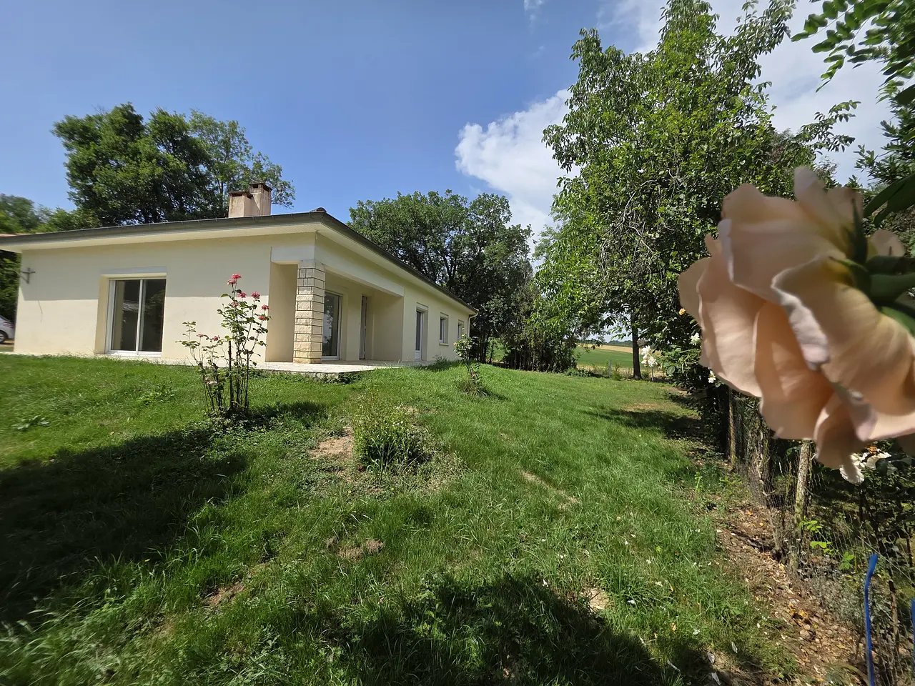 Maison T5 sur une parcelle de 2000m²