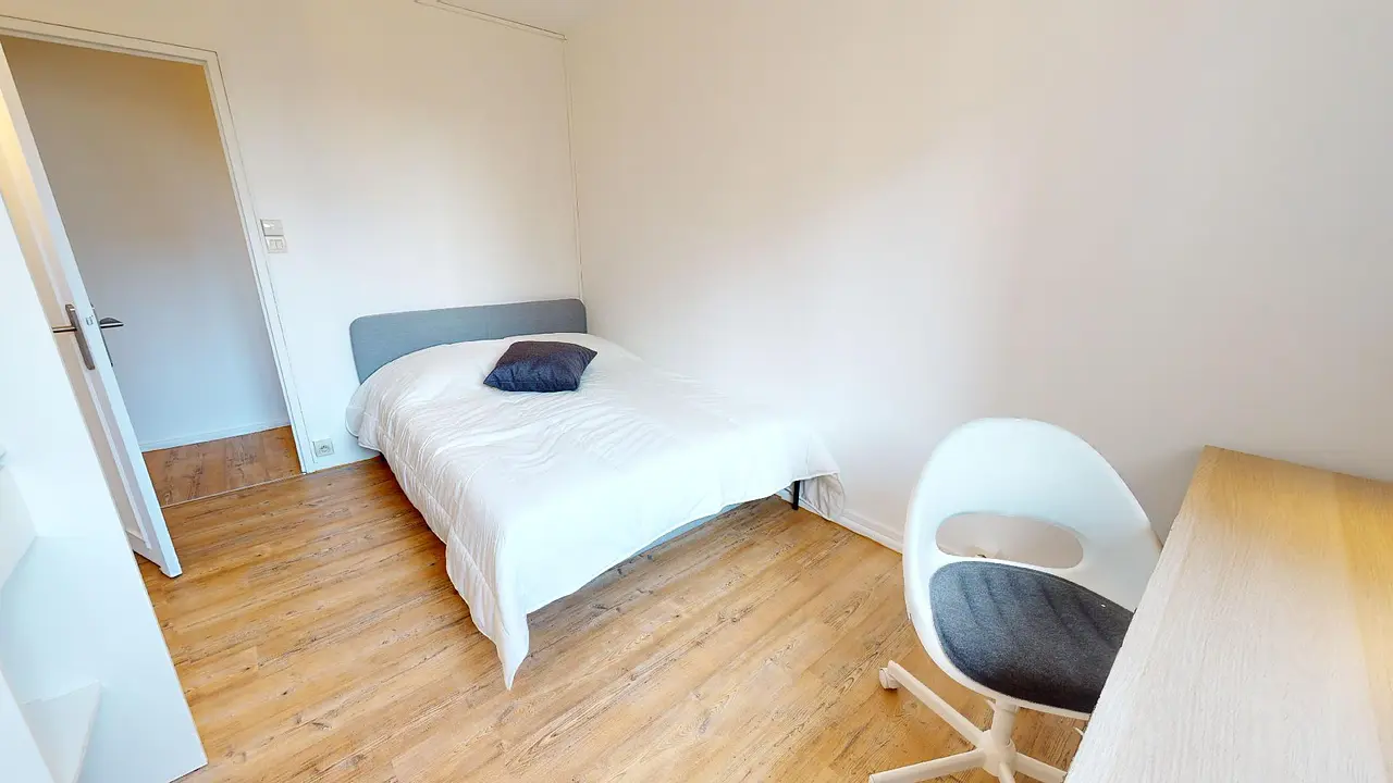 Colocation meublée de 67.1m2 - 557€ - Villeurbanne
