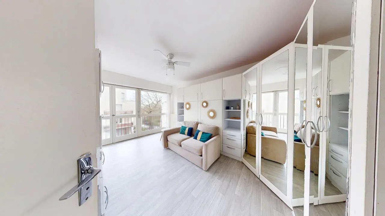 Appartement meublé de 30.0m2 - 790€ - Talence