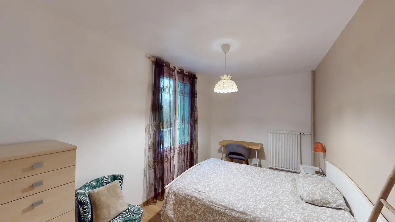 Colocation meublée de 69.0m2 - 354€ - Grenoble