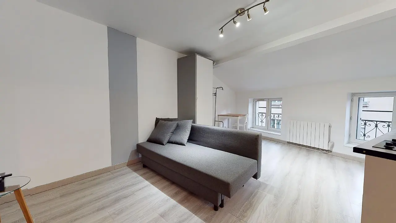 Appartement meublé de 18.0m2 - 380€ - Saint-Étienne
