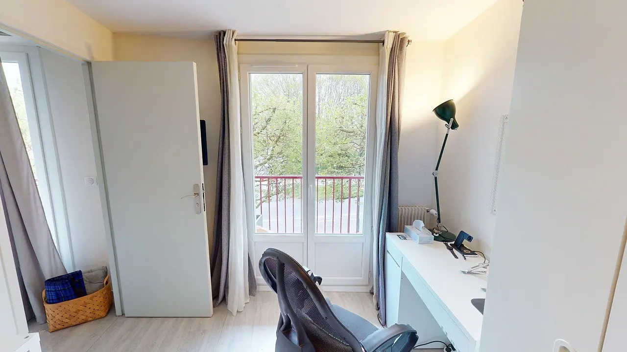 Colocation meublée de 74.6m2 - 475€ - Rennes
