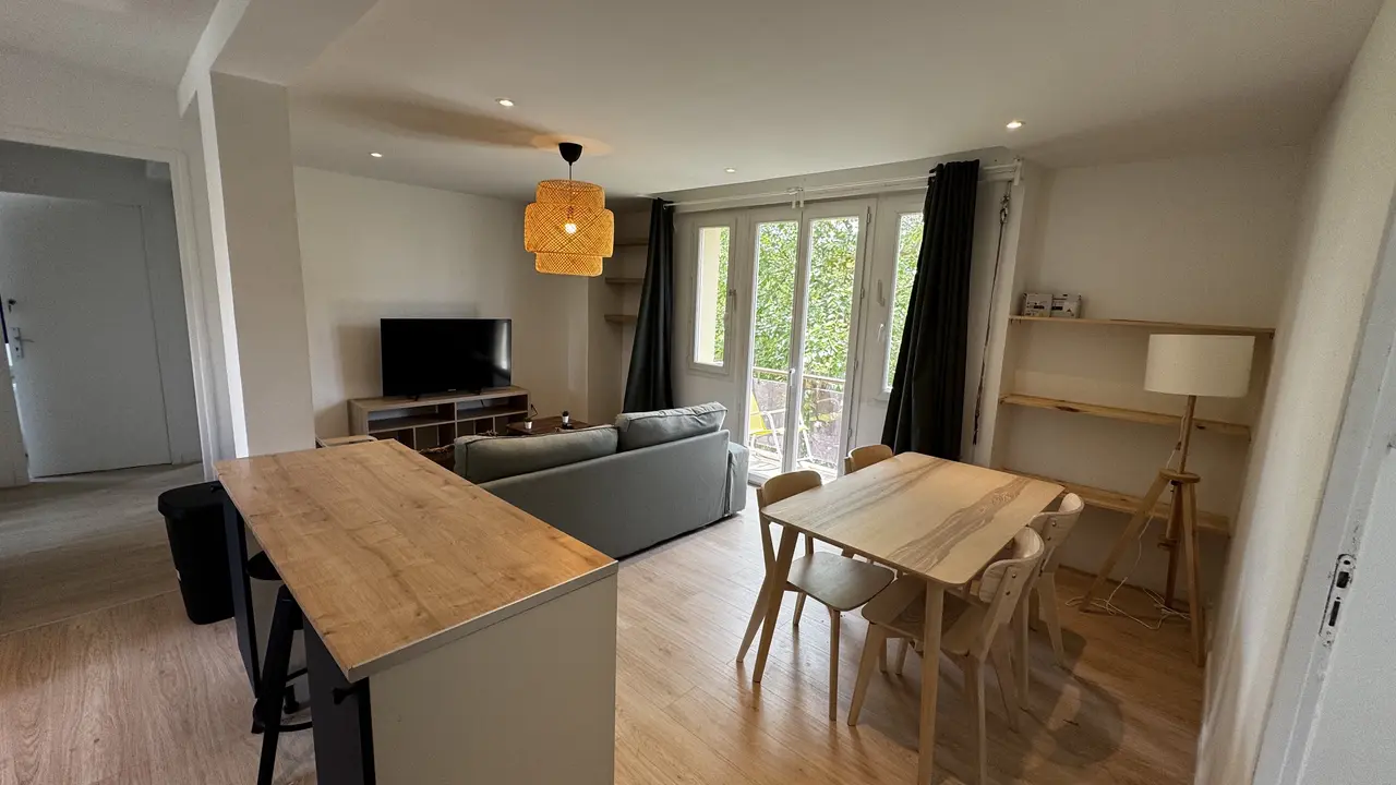 Appartement meublé de 70.18m2 - 1350€ - Montpellier