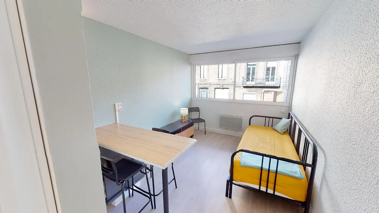 Appartement meublé de 16.0m2 - 529€ - Bordeaux