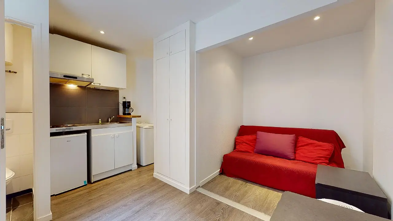 Appartement meublé de 14.0m2 - 764€ - Paris