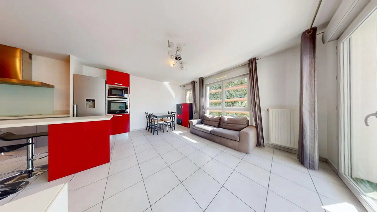 Appartement meublé de 64.0m2 - 1102€ - Lyon