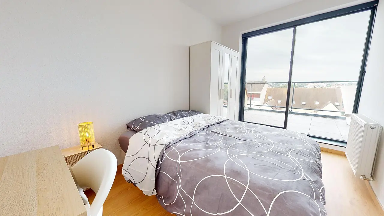 Colocation meublée de 85.0m2 - 581€ - Arpajon