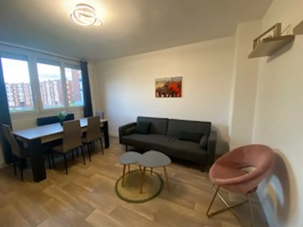 Appartement meublé de 62.0m2 - 900€ - Amiens
