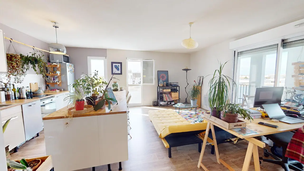 Appartement meublé de 51.0m2 - 873€ - Floirac