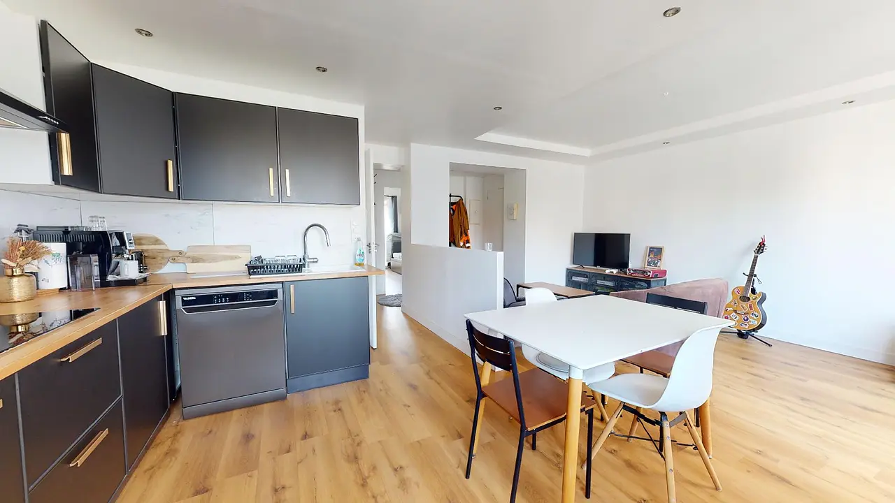 Appartement meublé de 55.0m2 - 1123€ - Marseille
