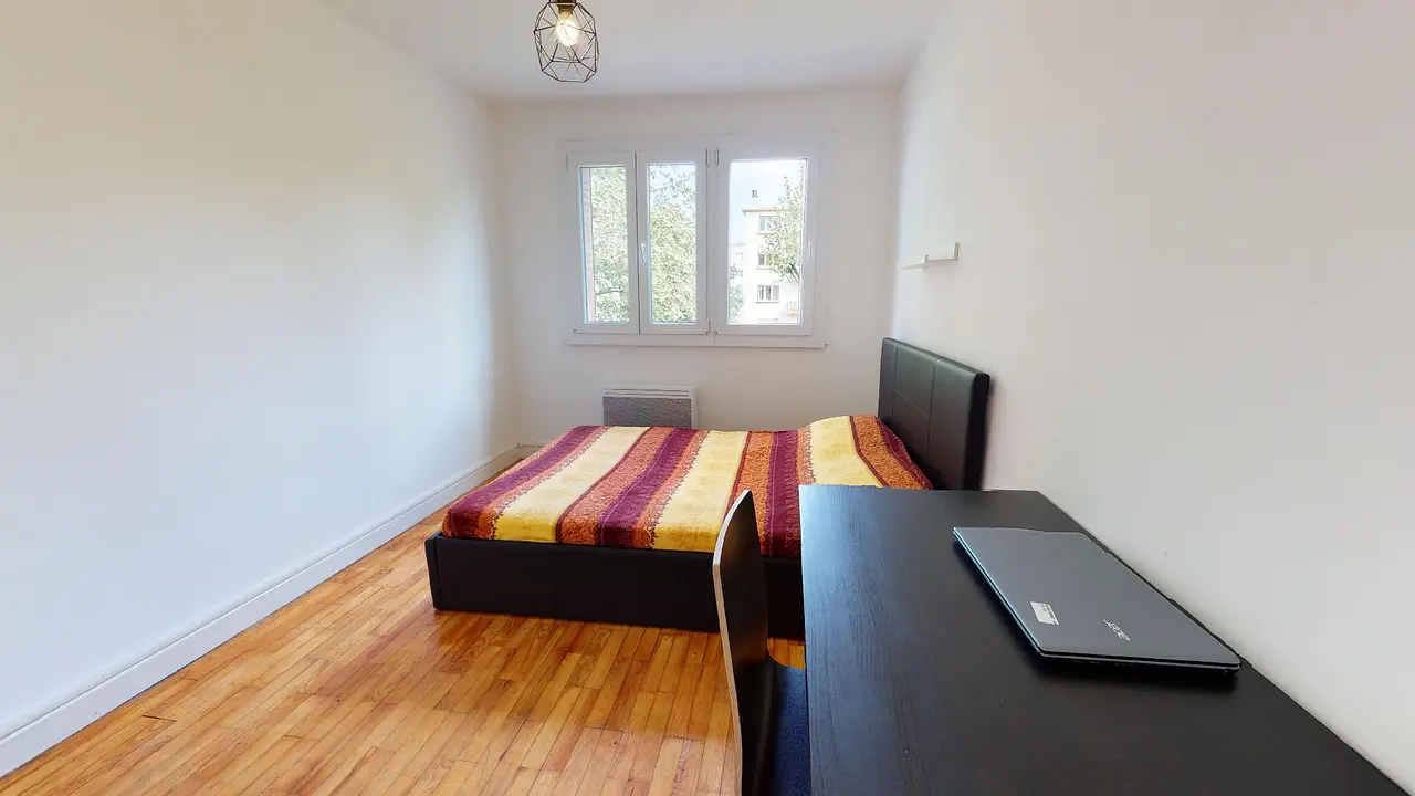 Colocation meublée de 57.0m2 - 438€ - Villeurbanne
