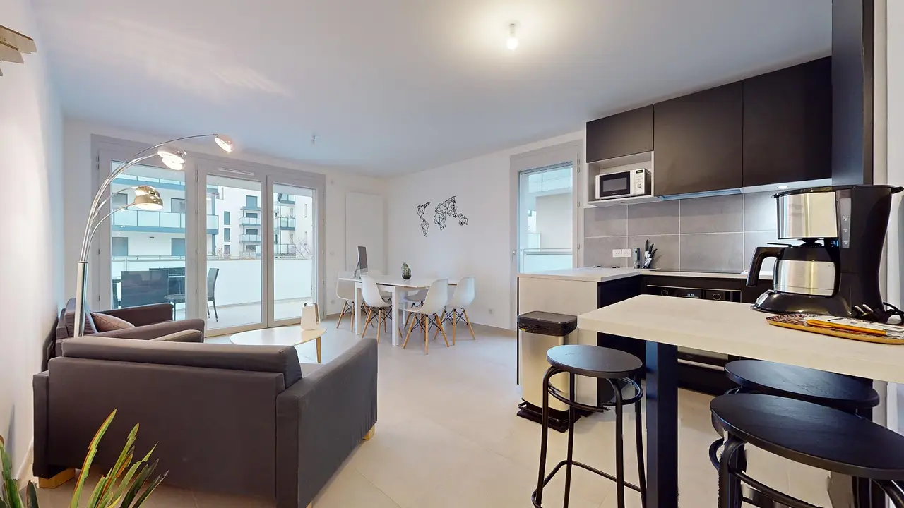 Appartement meublé de 79.0m2 - 2374€ - Ferney-Voltaire