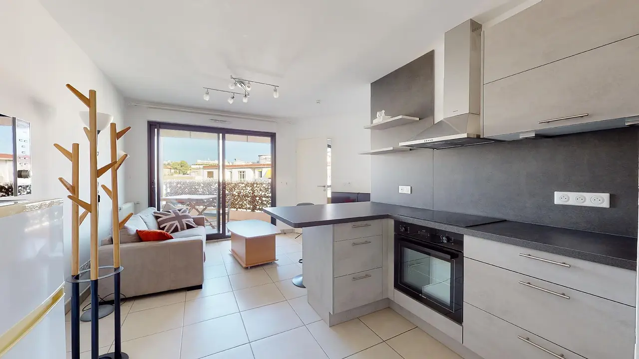 Appartement meublé de 36.79m2 - 801€ - Nice