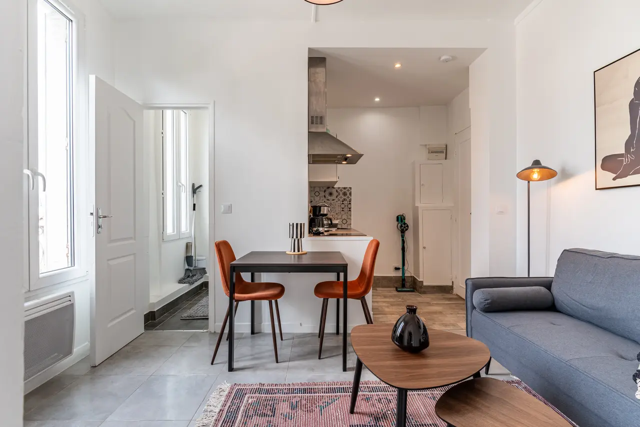 Appartement meublé de 25.65m2 - 1024€ - Colombes