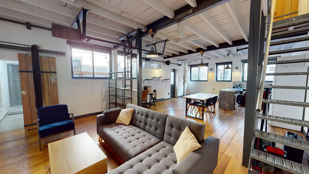 Maison meublée de 90.0m2 - 850€ - Angoulême