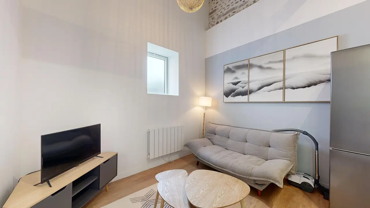 Appartement meublé de 33.0m2 - 577€ - Pau
