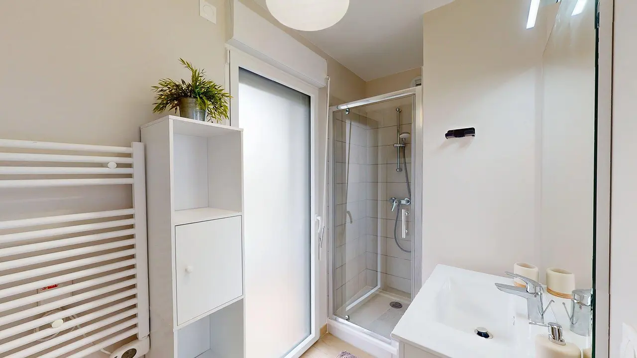 Colocation meublée de 96.0m2 - 705€ - Nanterre