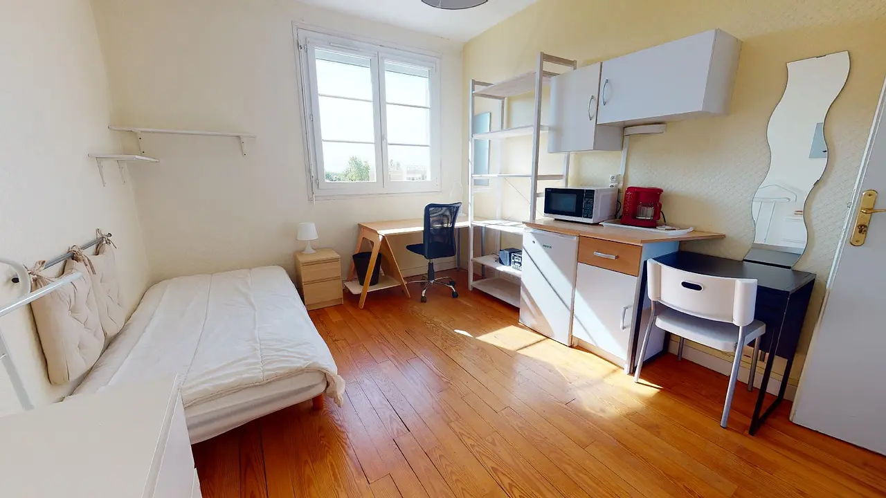 Colocation meublée de 77.0m2 - 393€ - Dijon