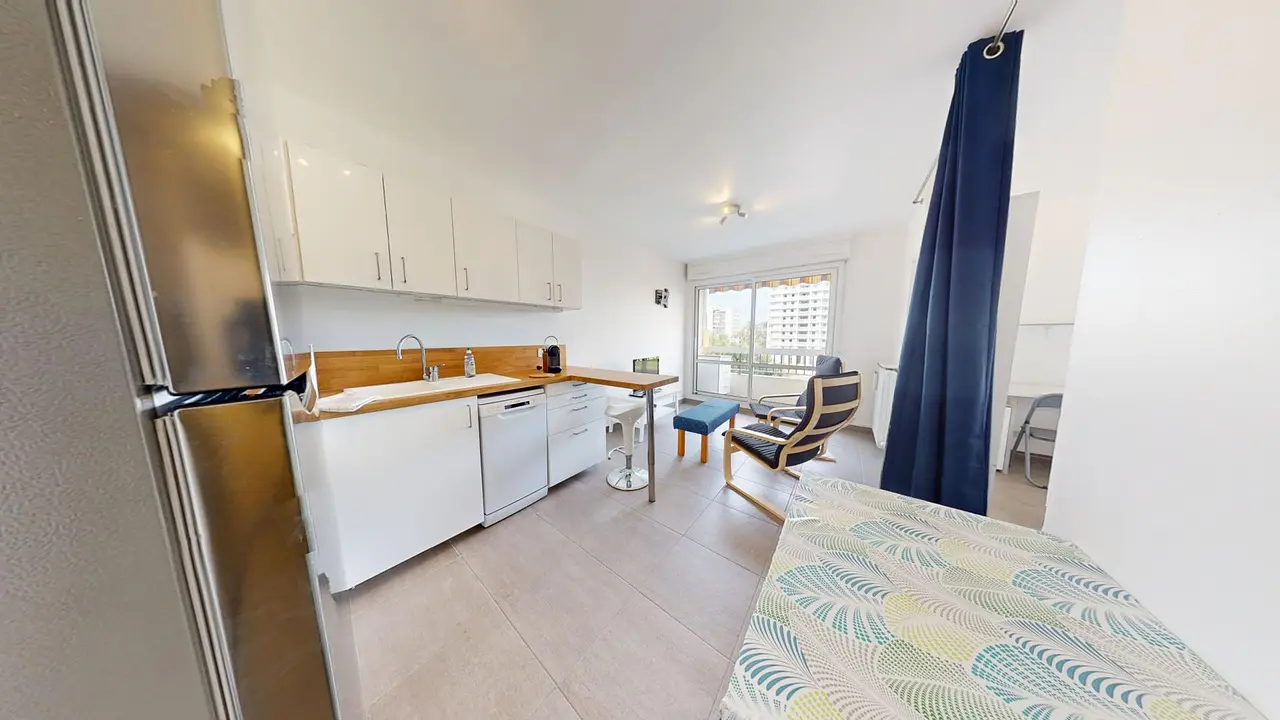 Appartement meublé de 38.0m2 - 681€ - Villeurbanne