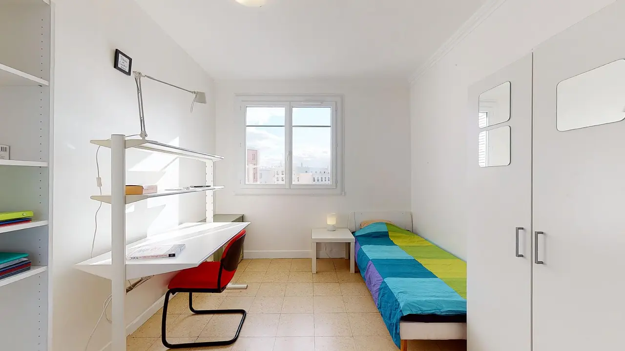 Colocation meublée de 83.11m2 - 400€ - Lyon