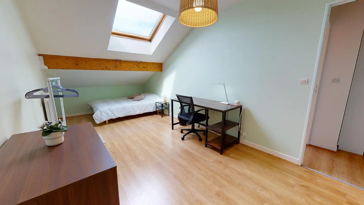 Colocation meublée de 133.0m2 - 576€ - Lyon