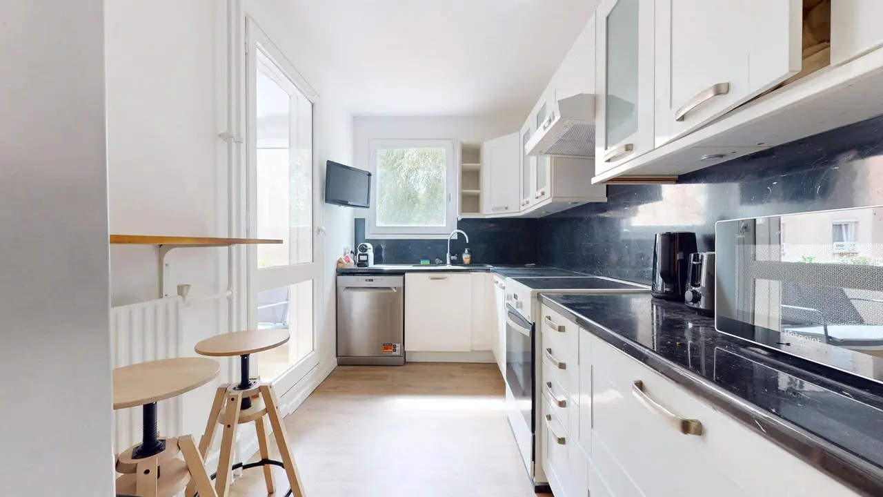 Colocation meublée de 83.99m2 - 570€ - Aulnay-sous-Bois