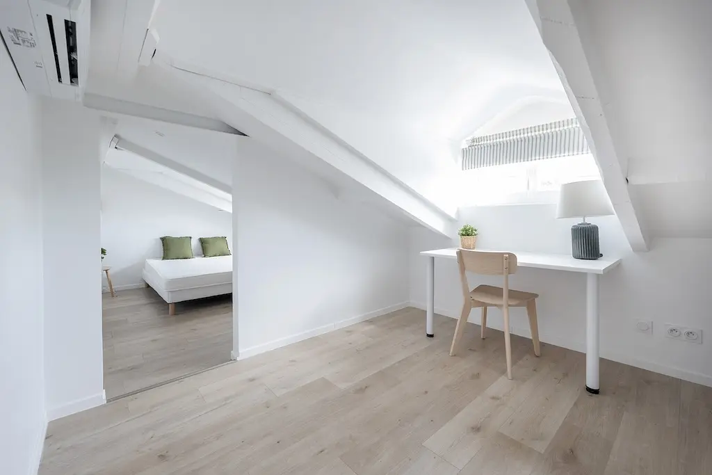 Colocation meublée de 178.31m2 - 691€ - Talence