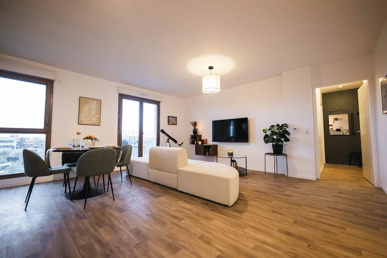 Colocation meublée de 85.0m2 - 679€ - Stains