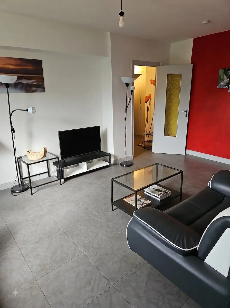 Appartement meublé de 86.0m2 - 750€ - Saint-Étienne