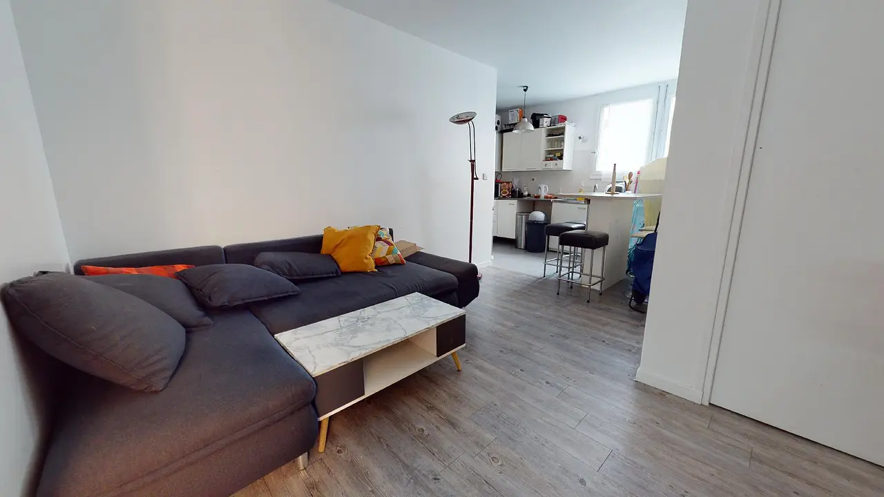 Colocation meublée de 59.0m2 - 492€ - Cergy