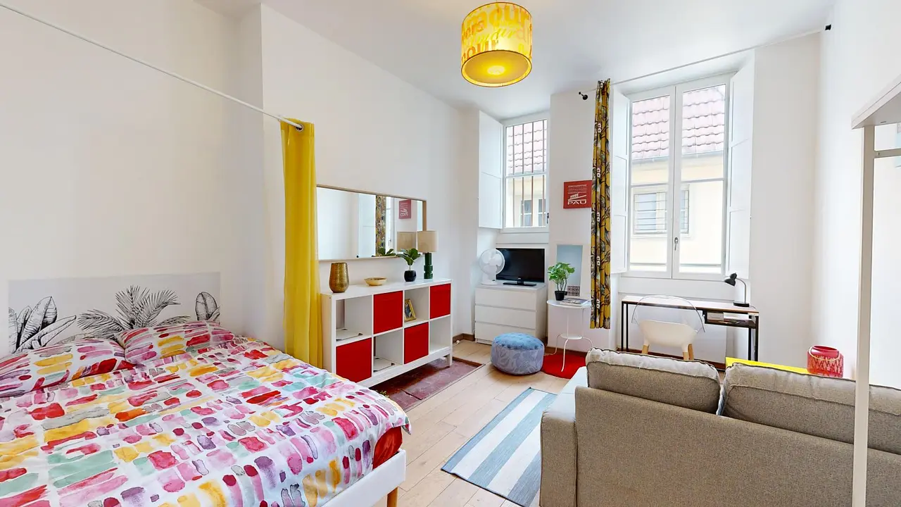 Appartement meublé de 26.0m2 - 610€ - Pau