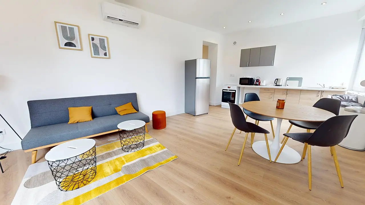 Appartement meublé de 64.61m2 - 830€ - Tourcoing