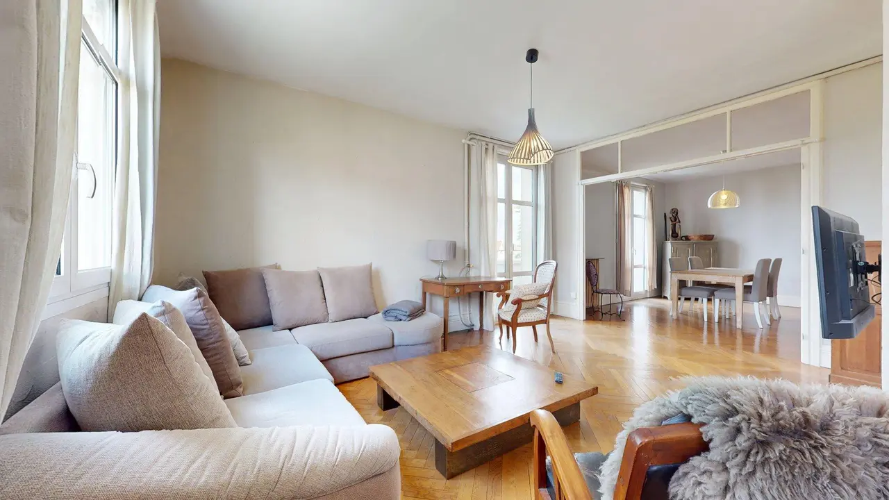 Colocation meublée de 140m2 - 540€ - Sathonay-Camp
