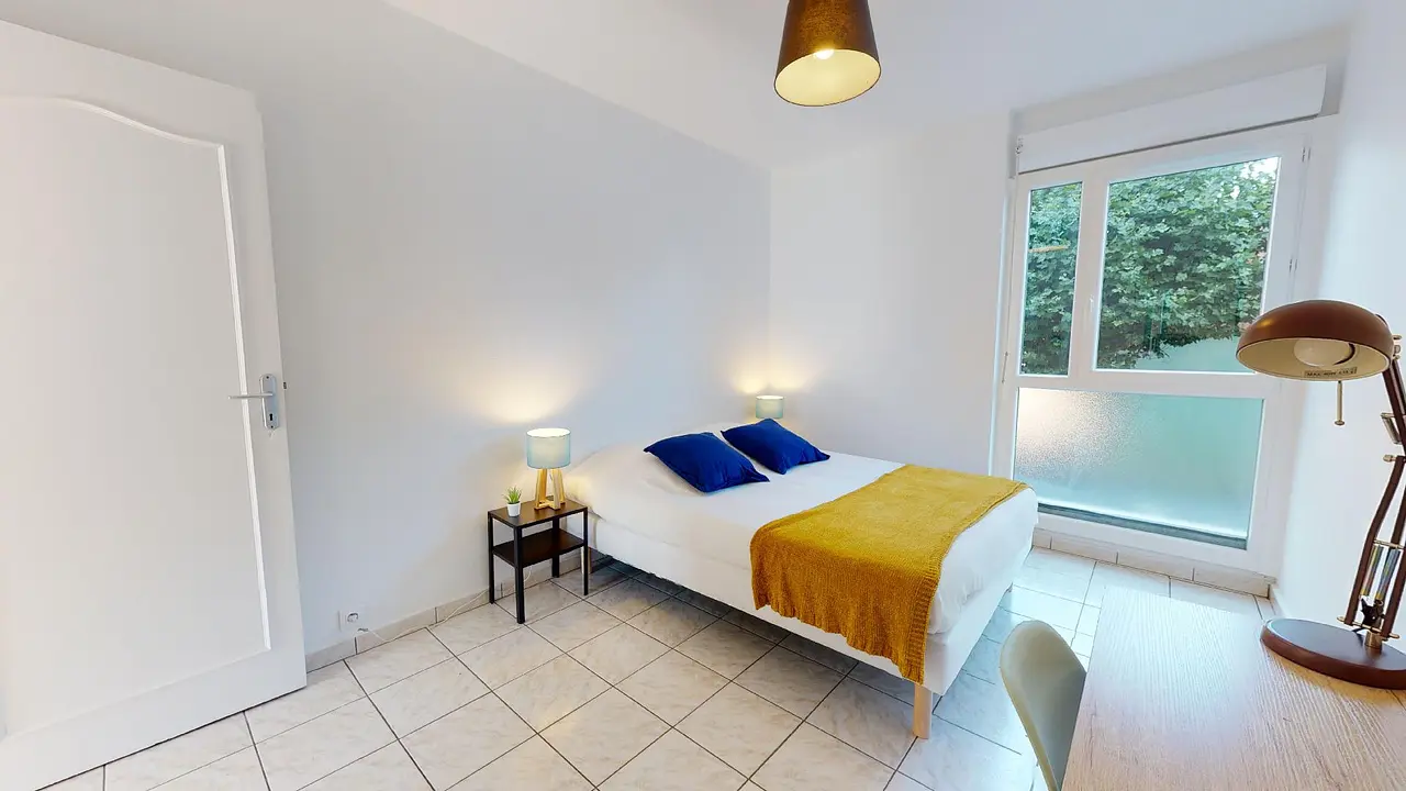 Colocation meublée de 80.0m2 - 562€ - Villeurbanne