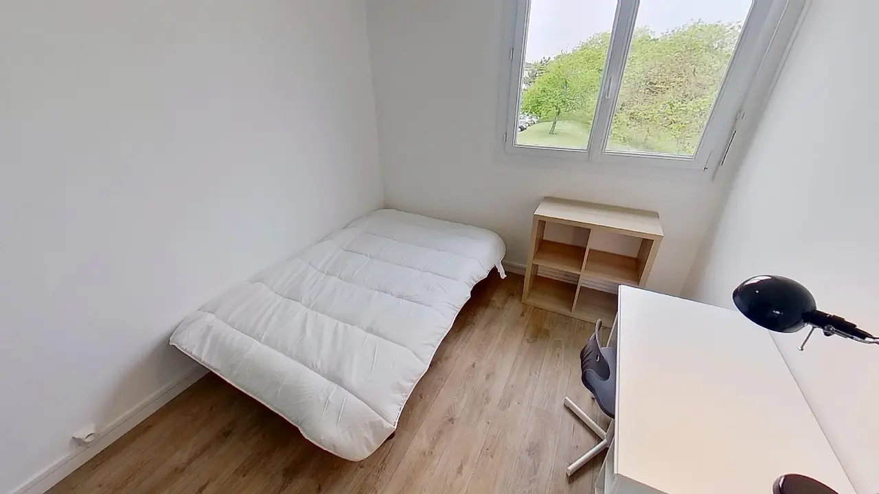 Colocation meublée de 87.0m2 - 440€ - Cenon