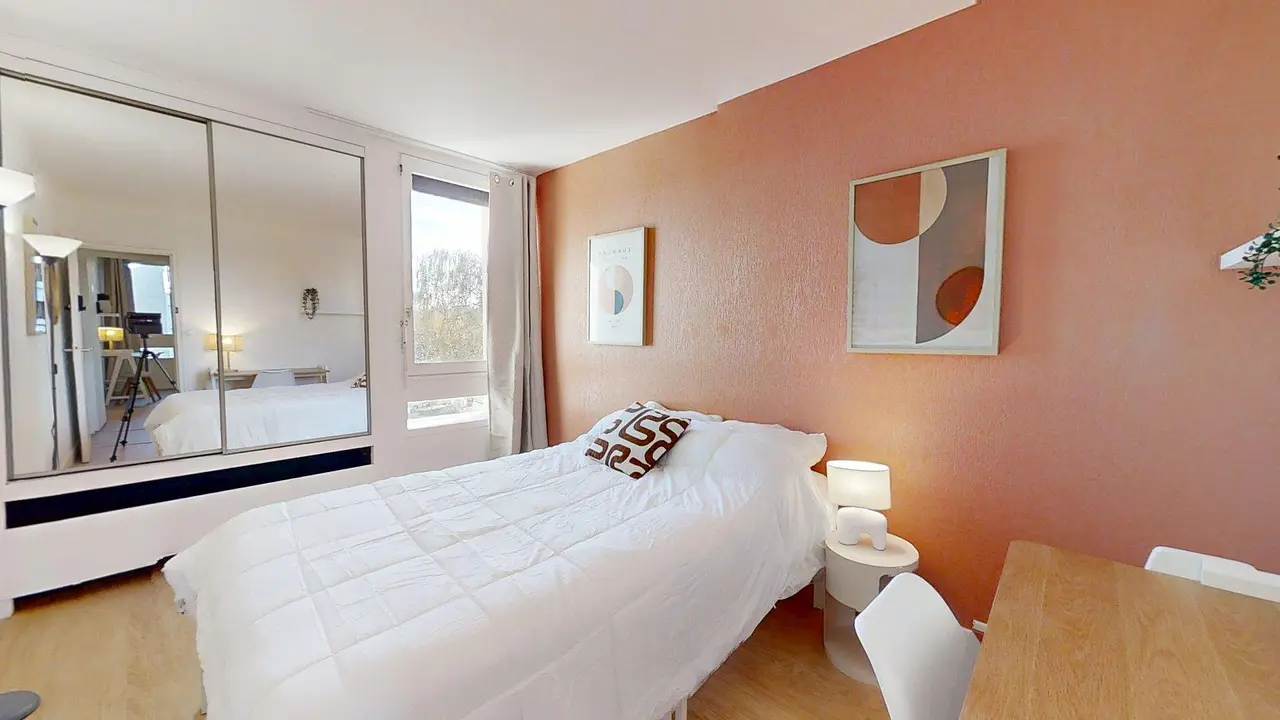 Colocation meublée de 97.07m2 - 524€ - Élancourt
