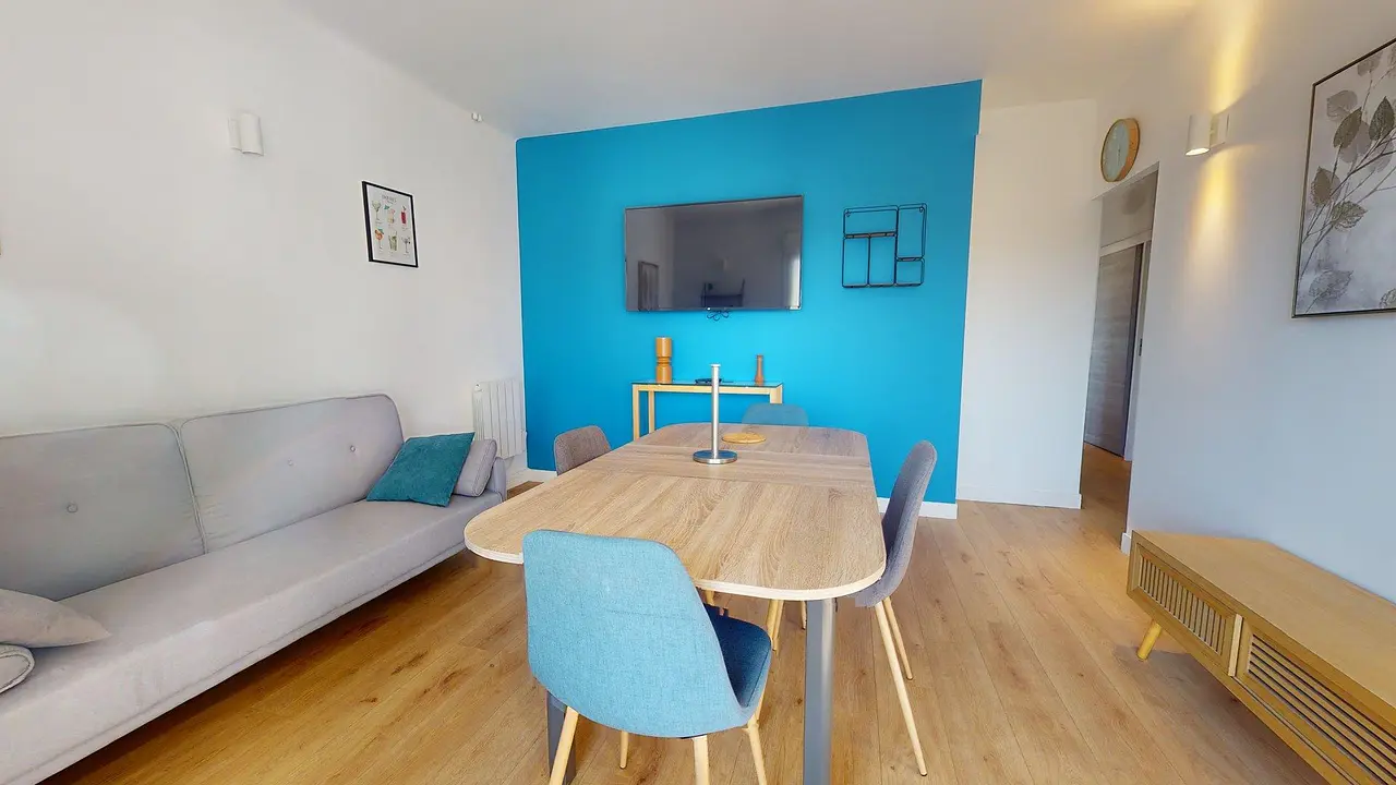 Appartement meublé de 85.0m2 - 900€ - Nîmes
