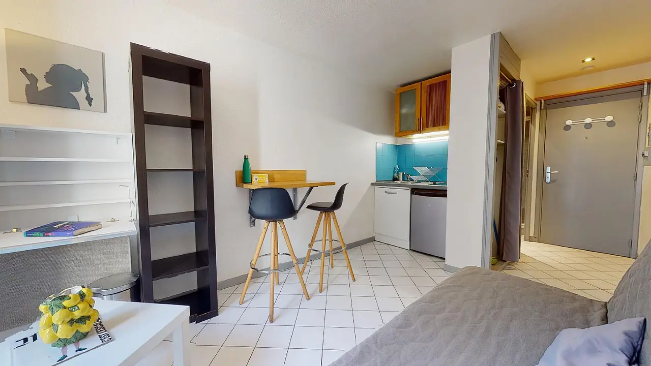 Appartement meublé de 16.0m2 - 410€ - Grenoble
