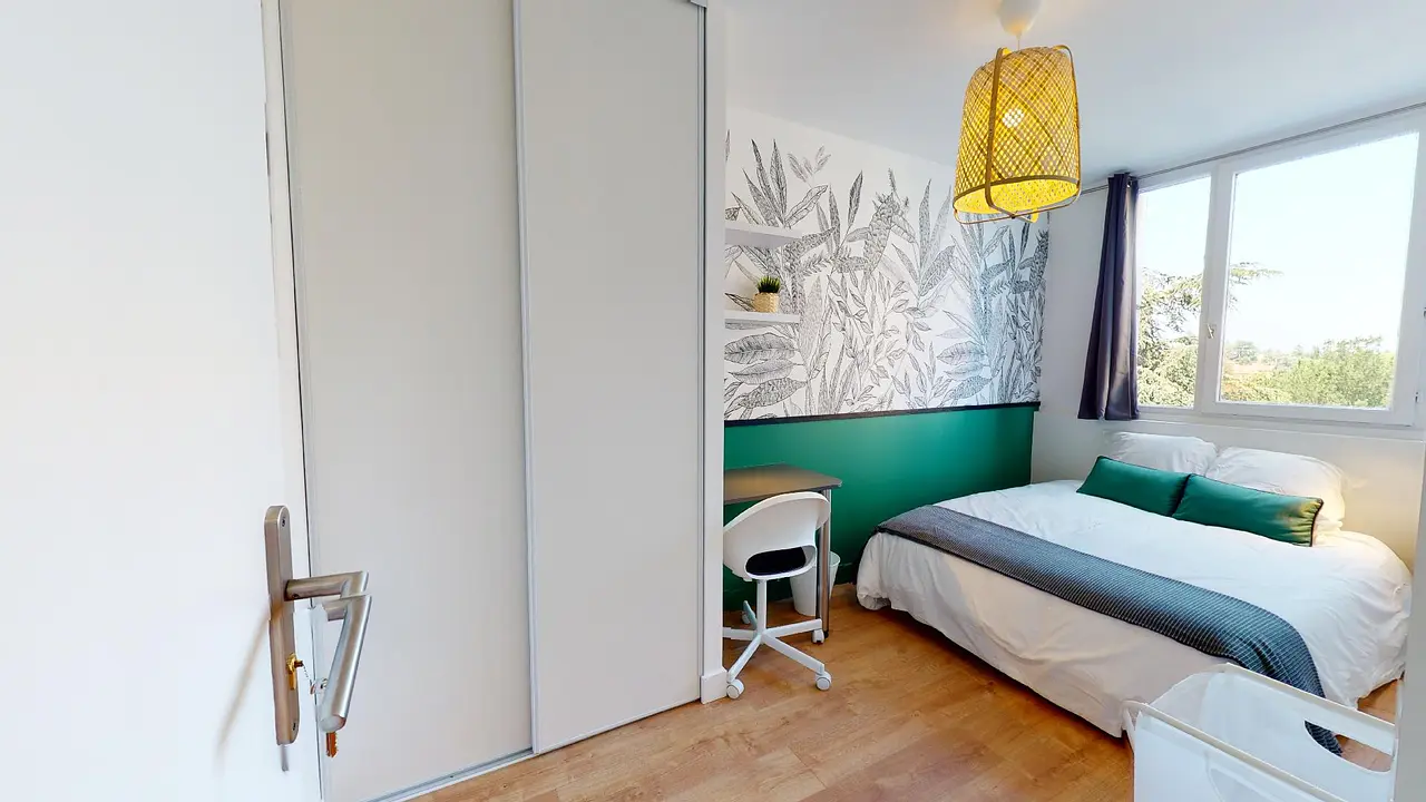 Colocation meublée de 75.0m2 - 491€ - Bron