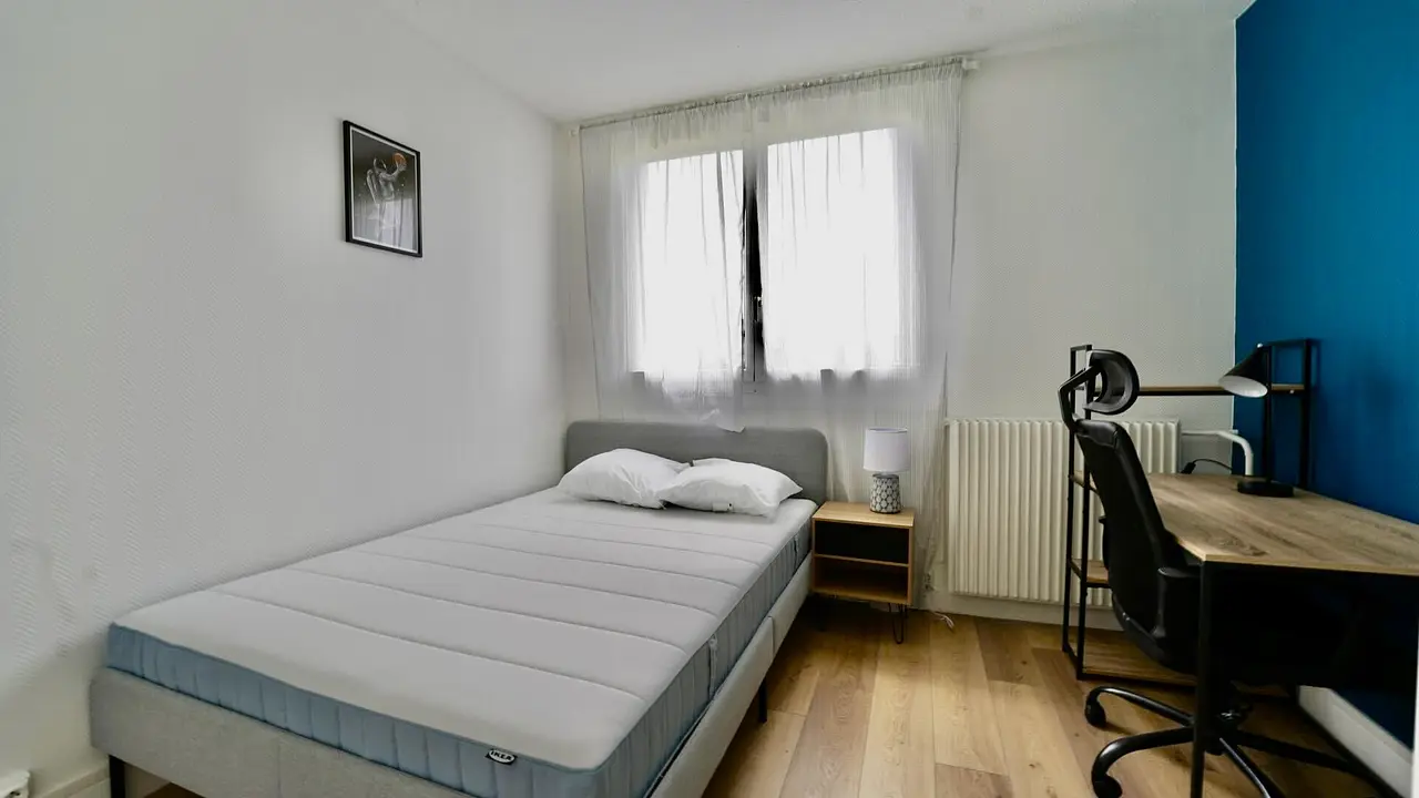 Colocation meublée de 96.0m2 - 595€ - Talence
